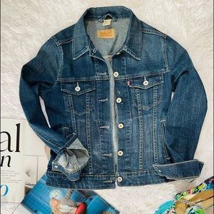 Levi’s Trucker Jean Jacket Size S